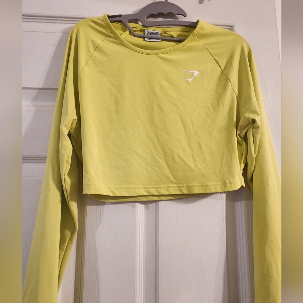 Gymshark Long Sleeve Size Medium